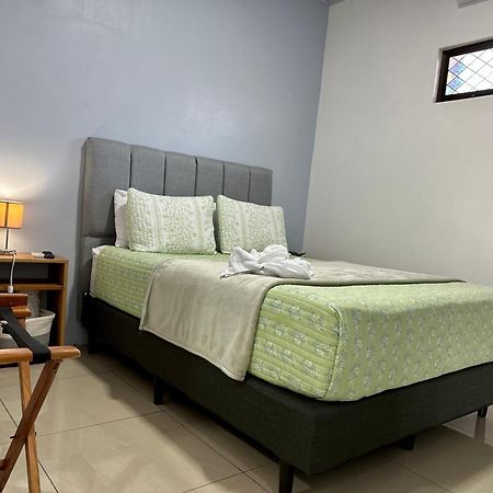 La Fortuna Oasis Arenal Villa Downtown Arenal Volcano View מראה חיצוני תמונה