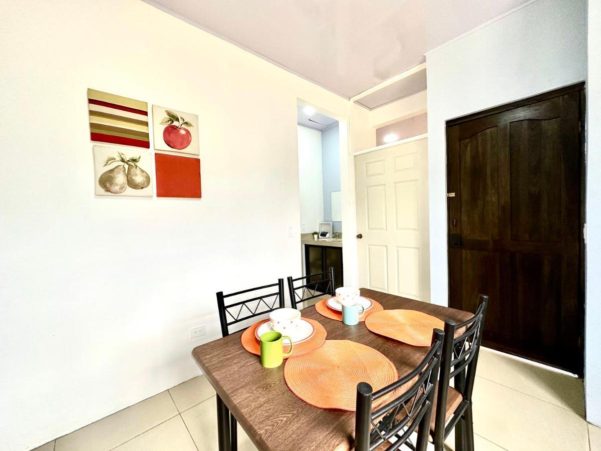 La Fortuna Oasis Arenal Villa Downtown Arenal Volcano View מראה חיצוני תמונה