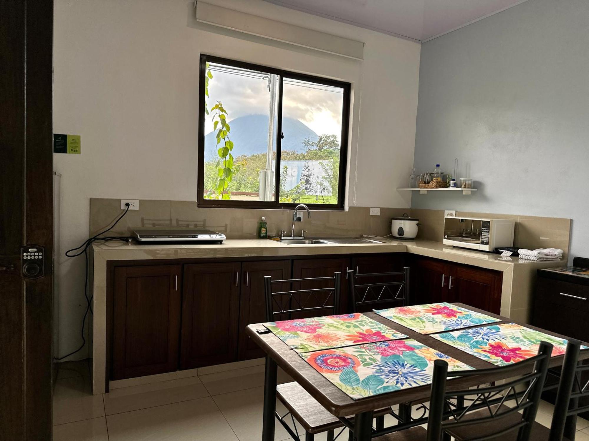 La Fortuna Oasis Arenal Villa Downtown Arenal Volcano View מראה חיצוני תמונה